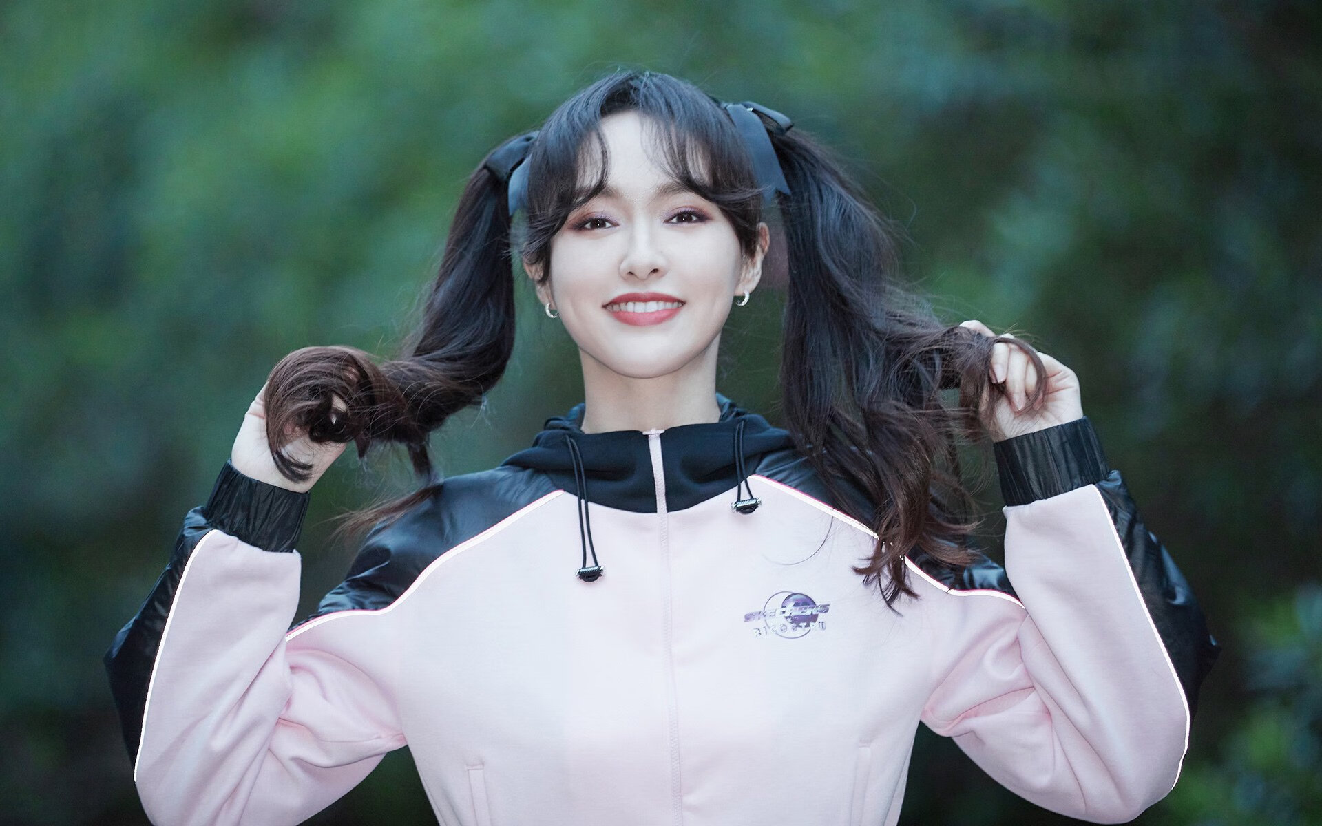 开云app-麦基翁轻松晋级仰泳决赛，麦基翁漂亮