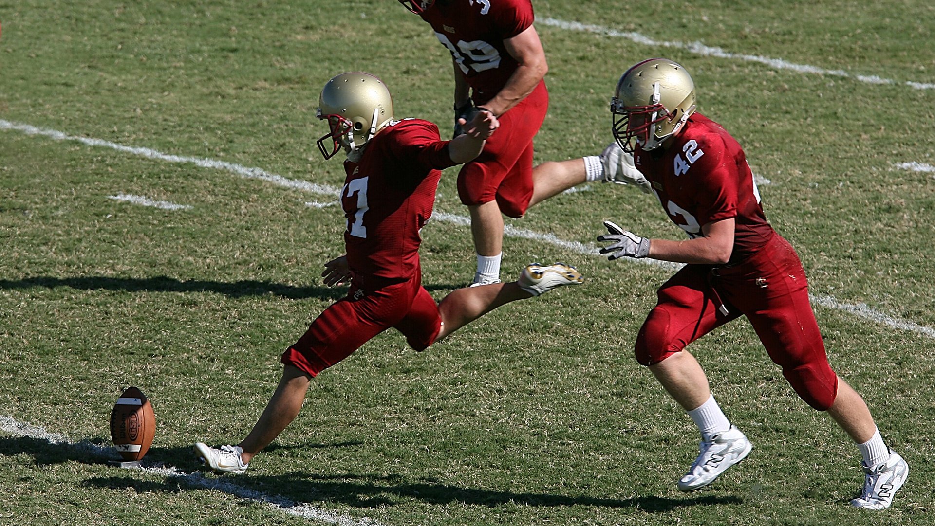美洲杯精彩逆转：永不言弃的足球精神，足球美洲杯宣传片尺度超大